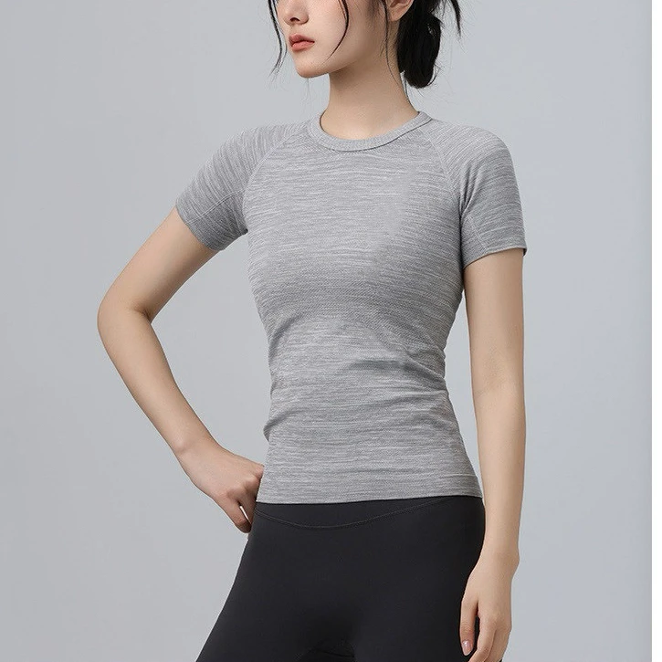 Seamless Solid Color Women Yoga Shirt Lady Tight Round Neck Quick Dry Fitness Short Sleeve Female Sport Clothes