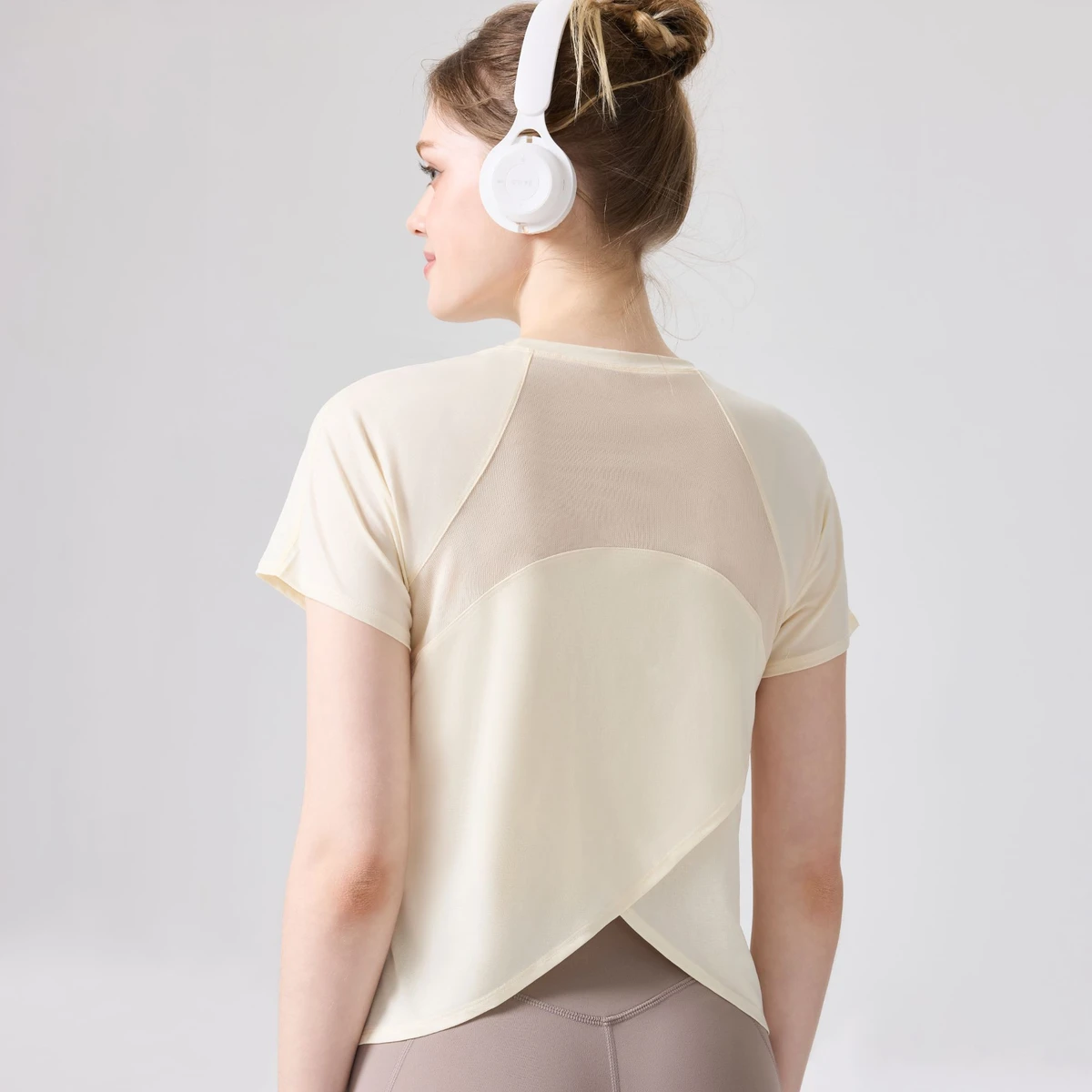 Women's Fashion Quick-Dry Breathable Lightweight Yoga Sports Top Mesh Back Crew Neck Spandex/Nylon Loose Fit Short Sleeve Solid