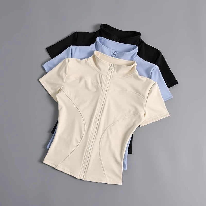 Logo Custom Front Women's Soft Comfortable Quick Dry Zip-Up Gym Jacket for Sports Short Sleeves Regular Fit Running Yoga