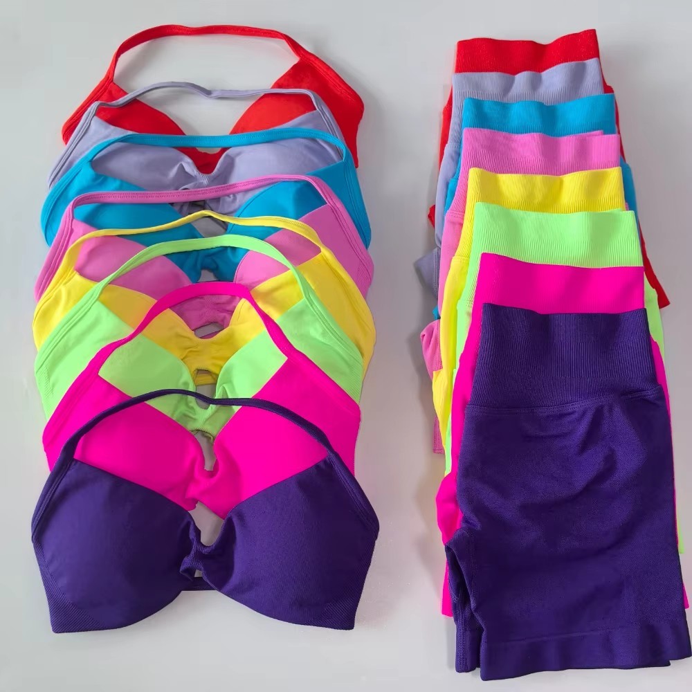 2 Pieces Yoga Suit For Women Seamless Fitness Gym Clothes Halter Sports Bra Matching Shorts Workout Sets Gym Set Outfits
