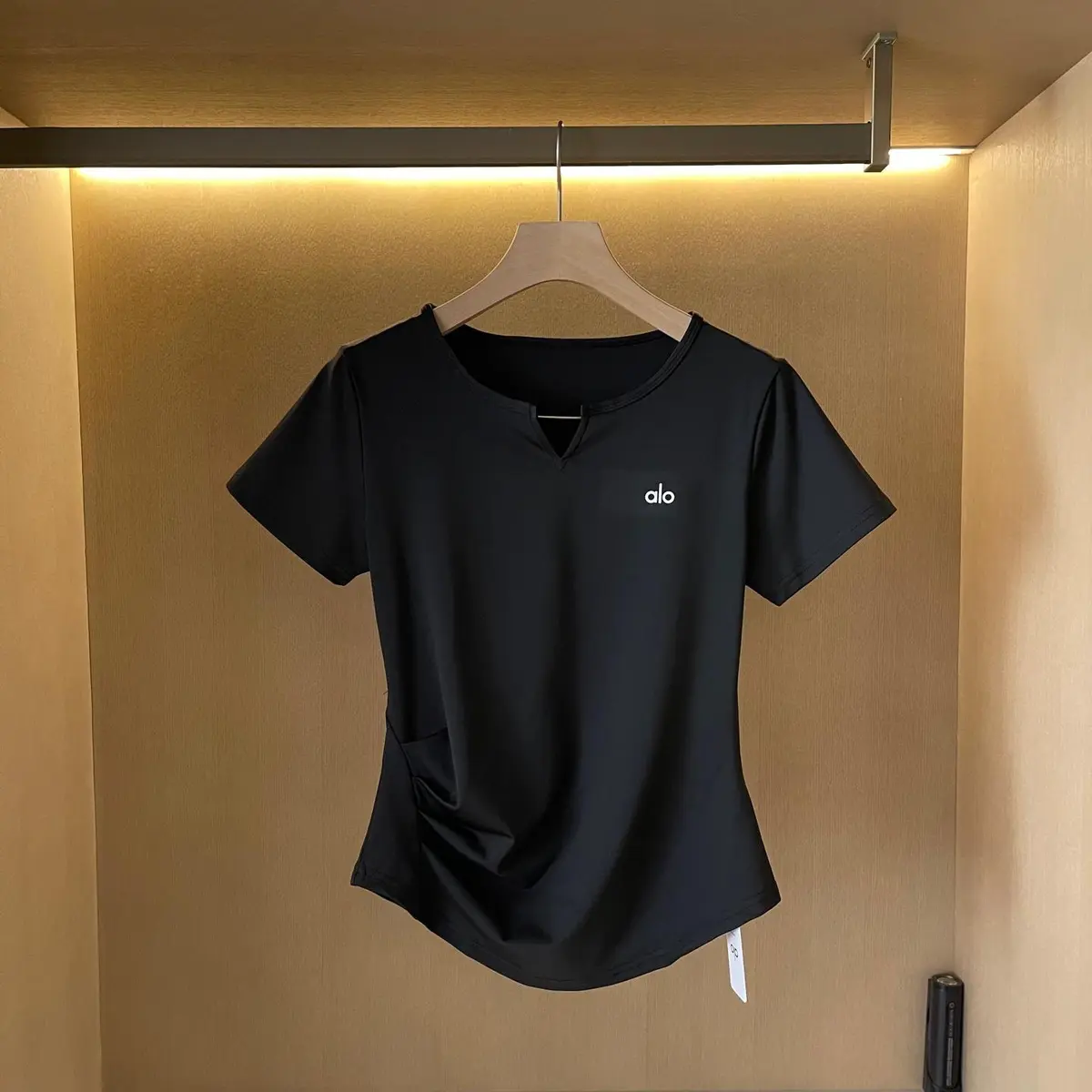 Customized Women's Clothing AL0 Clothing Quick Drying Breathable Women Top Short Sleeved Small V-neck T-shirt Running Yoga Suit