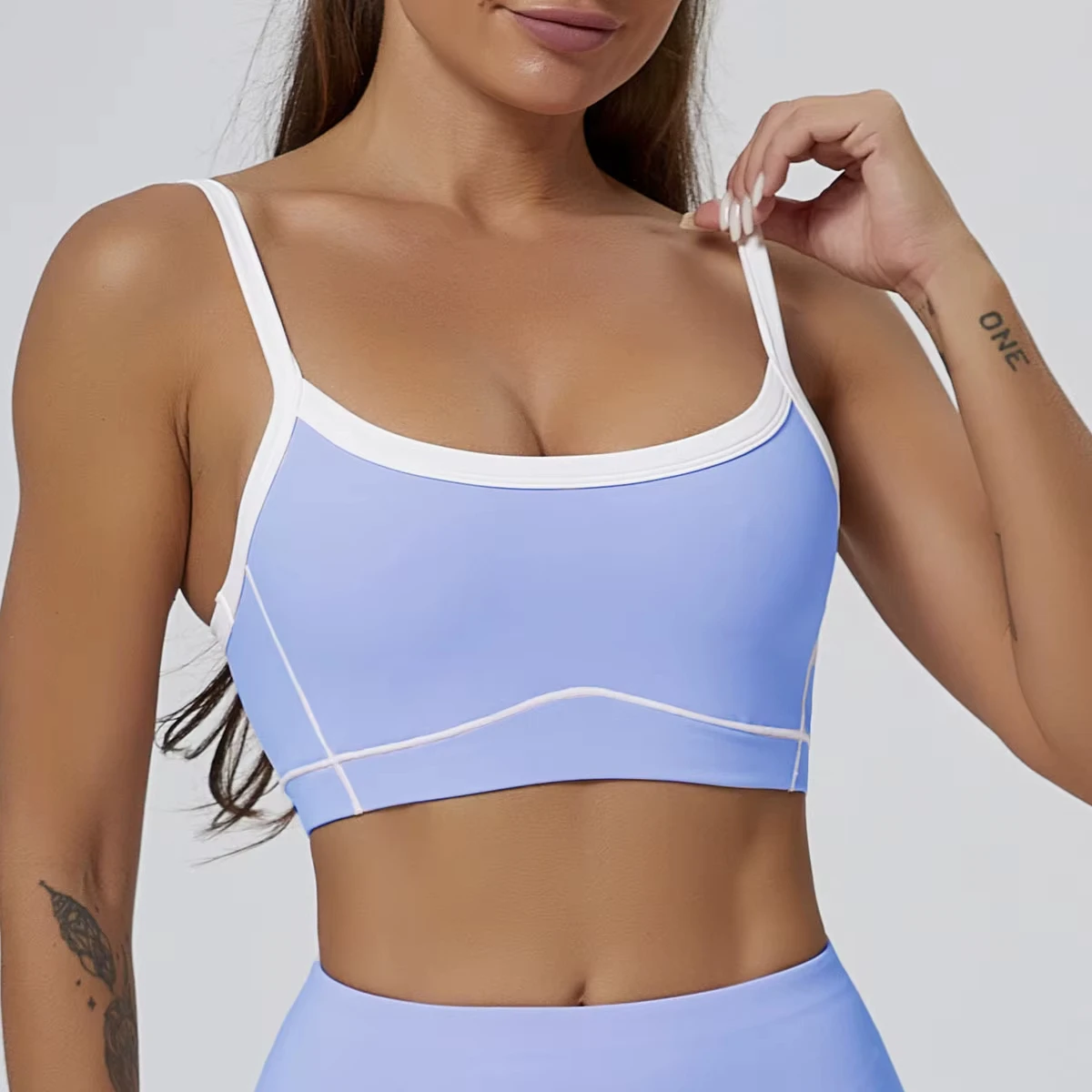 Lightweight High Supportive Sports Bras Contrast Color High Stretchy Yoga Bras for Women Ideal for Gym Workouts Fitness Training