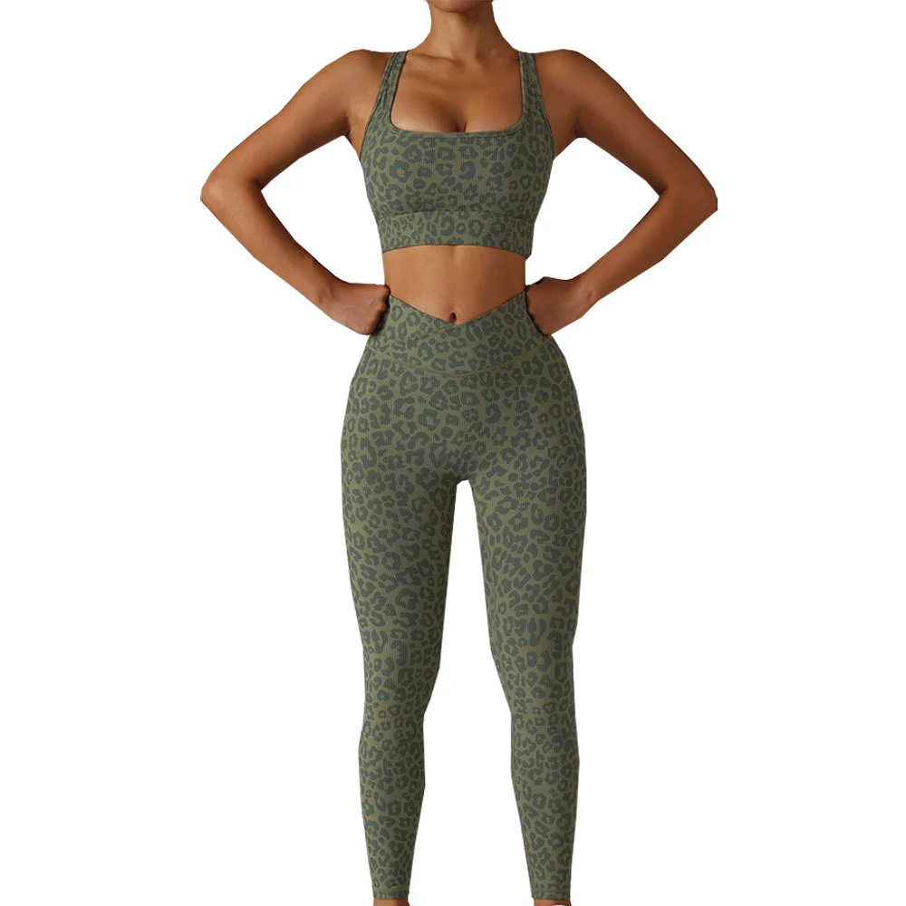 High Comfort Solid Sport Apparel Yoga Set Front Logo Elastic Waist Breathable Flexible Fabric Eco-Friendly 2-Piece Workout Wear