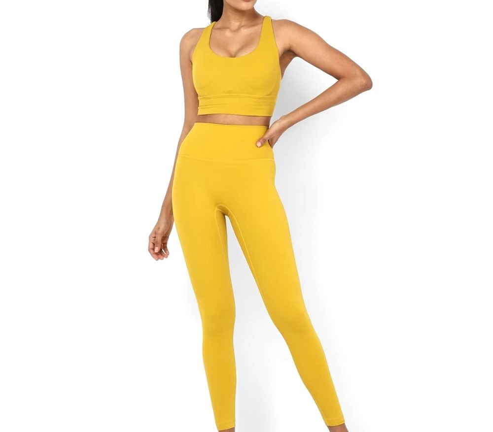 New Arrival Customized Women Yoga Set Fitness Yoga Wear Seamless Quick Dry Breathable Wholesale Customized High Quality Yoga Set