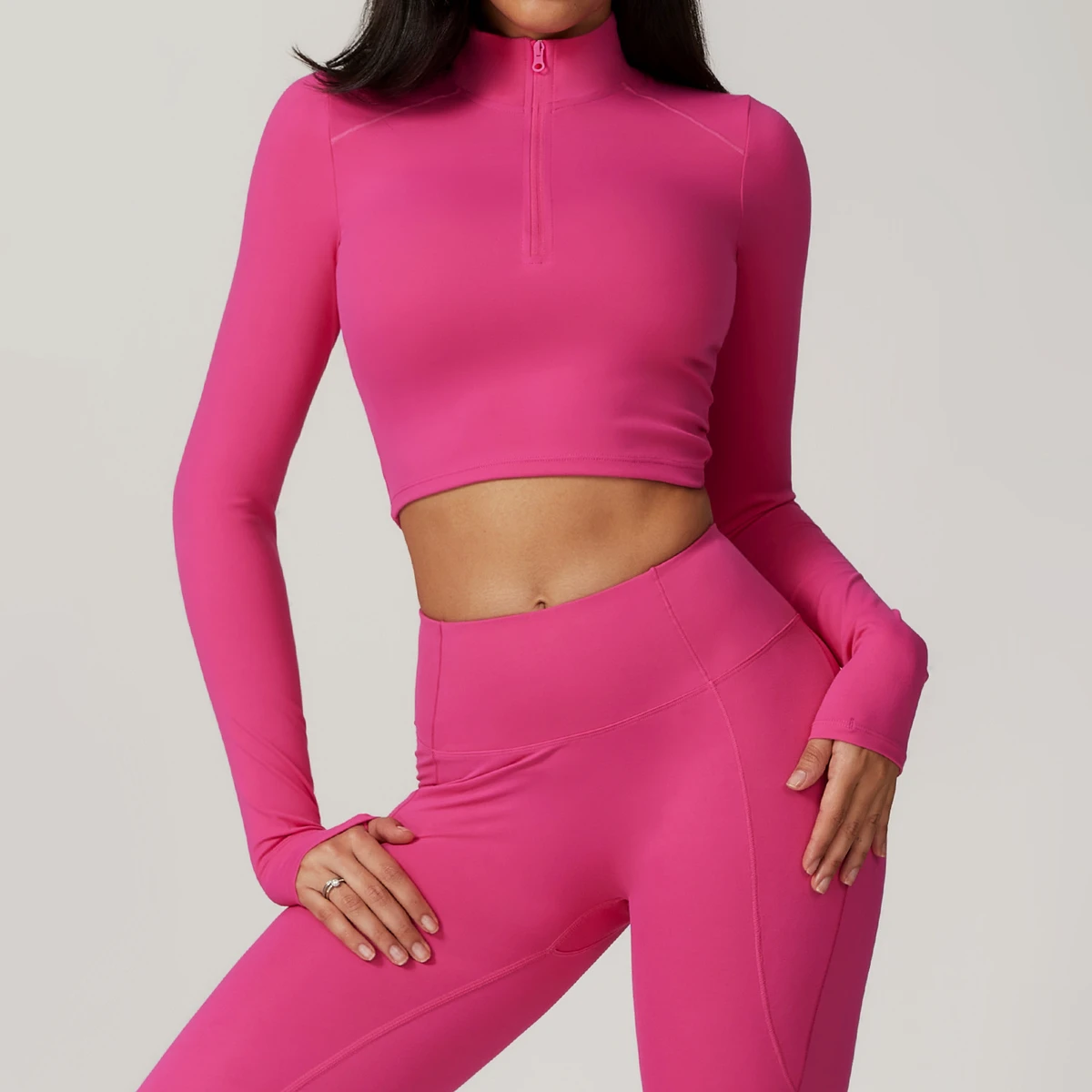 Inline inspection and packing before the high-waist yoga leggings shipment