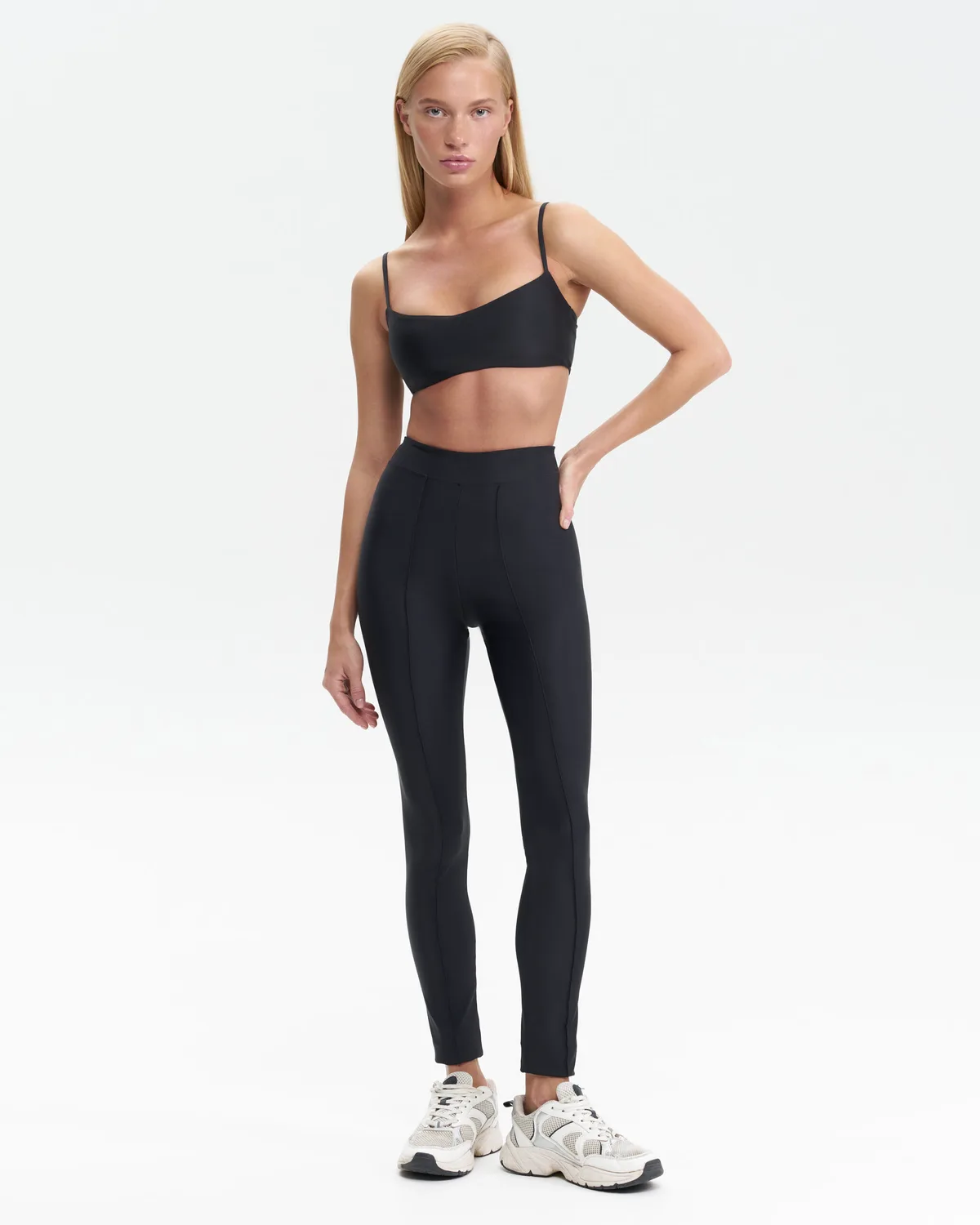 Beautiful Back Womens Running Naked Tight-Fitting Gym Sets 2-pieces Sports Fitness Sets Quick Drying Yoga Bra Leggings for Women