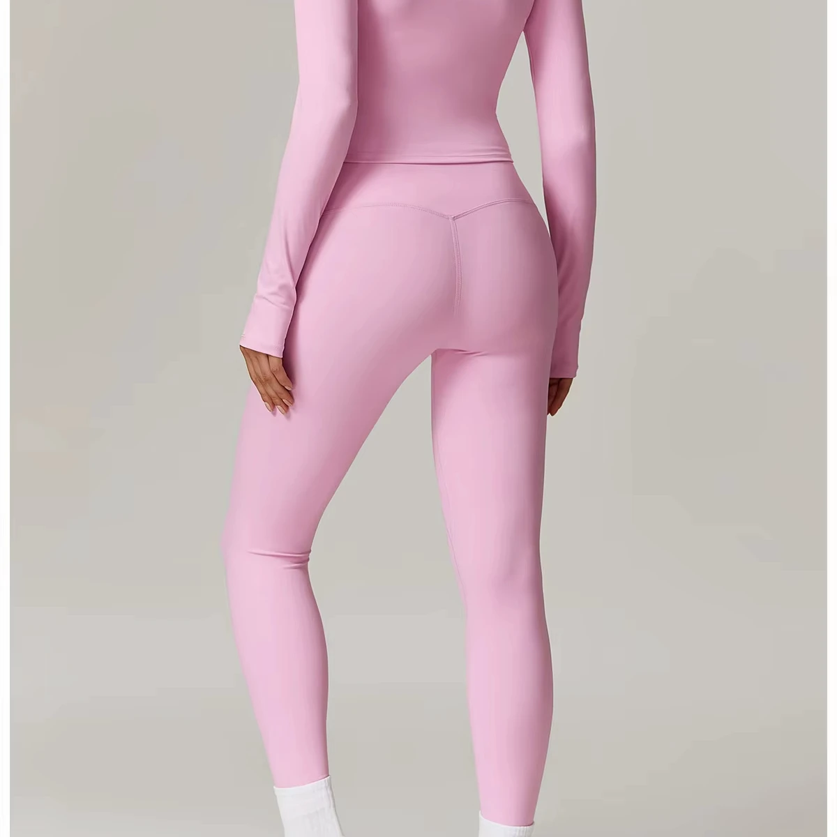 High Quality Control Women's Yoga Pants With Pockets for Gym and Running in Quick-Dry Comfortable Material