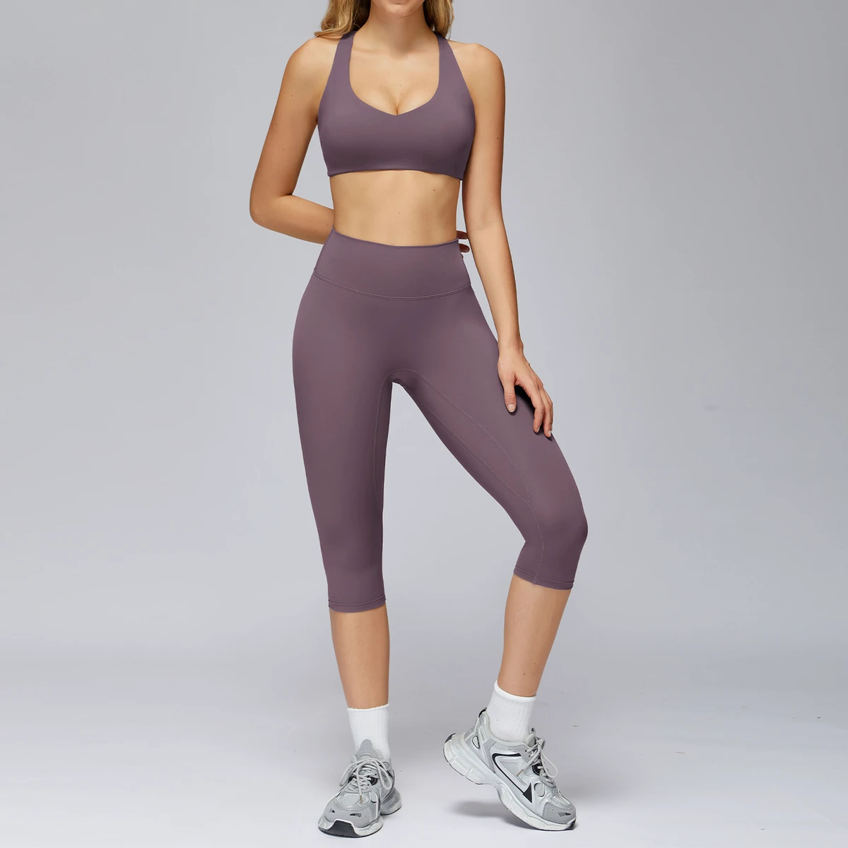 High Quality Solid Breathable High Waist 2-Piece Cross Back Y-line Straps Bra and Calf-Length Pants Yoga Set with Custom Logo
