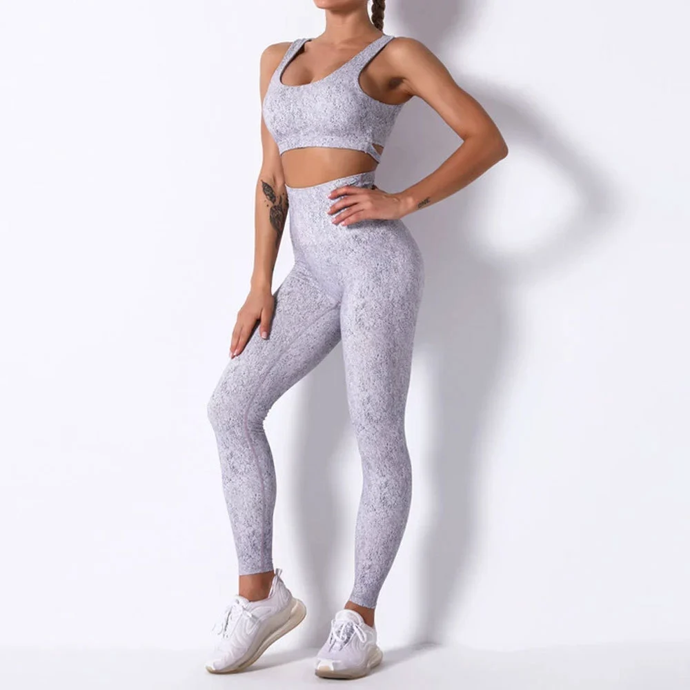 Comfortable Women's Yoga Set-Solid Color Seamless Spandex/Nylon 2-Piece Breathable Eco-Friendly High Elastic Waist Fashion