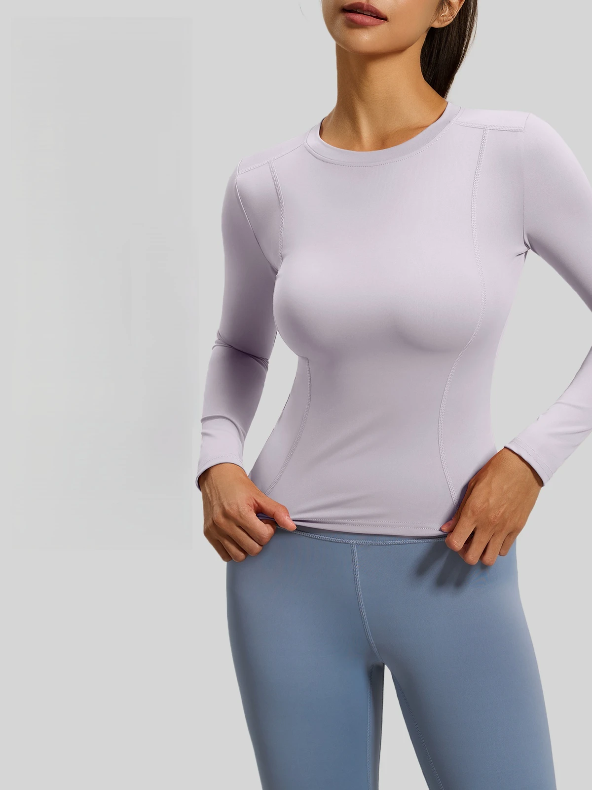 2025 Women's Plus Size Slim-Fitting Four-Way Stretch Long-Sleeved Yoga Top Breathable Sports Top with Front Logo Yoga Wear