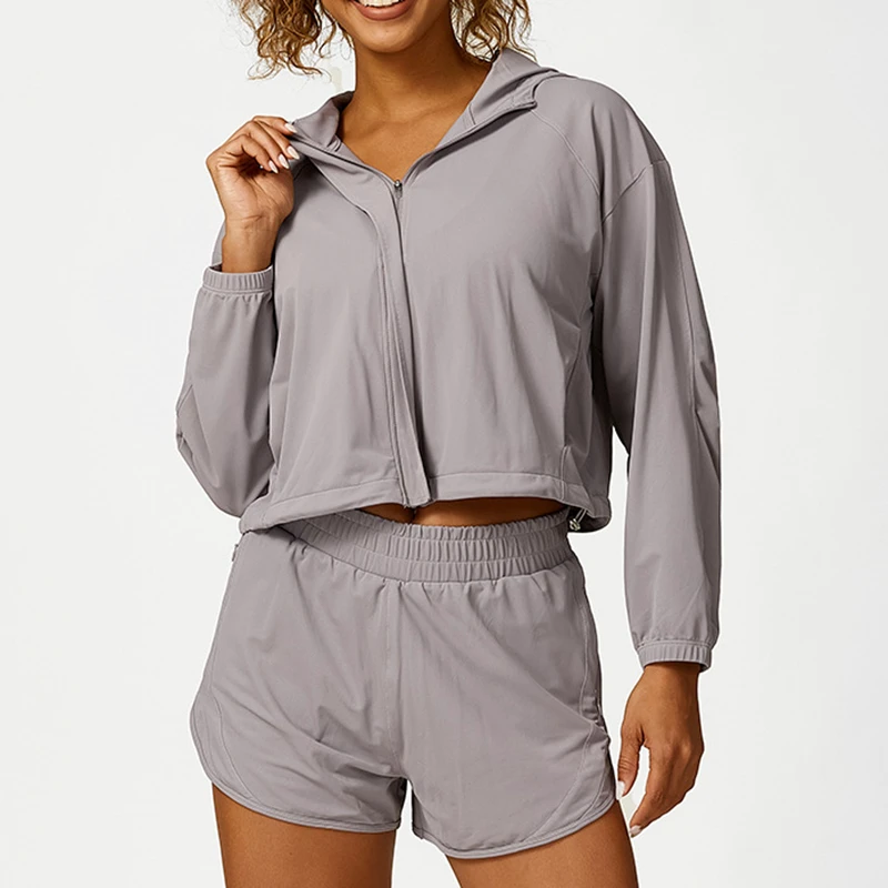 Wholesale Workout Long Sleeve Front Zip up Sleeve Loose Sports Jacket Hood and Shorts Sets Yoga Gym Woman Running Jackets Sets