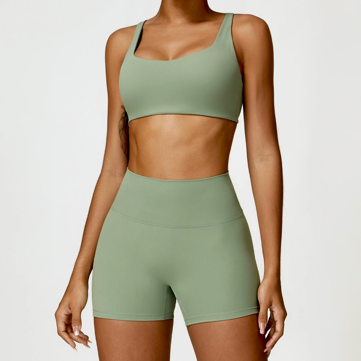 Factory Direct Sales Tight Yoga Set Women High Waist Quick Dry Running Sports Fitness Sport Shorts Pants Two Piece New Yoga Set