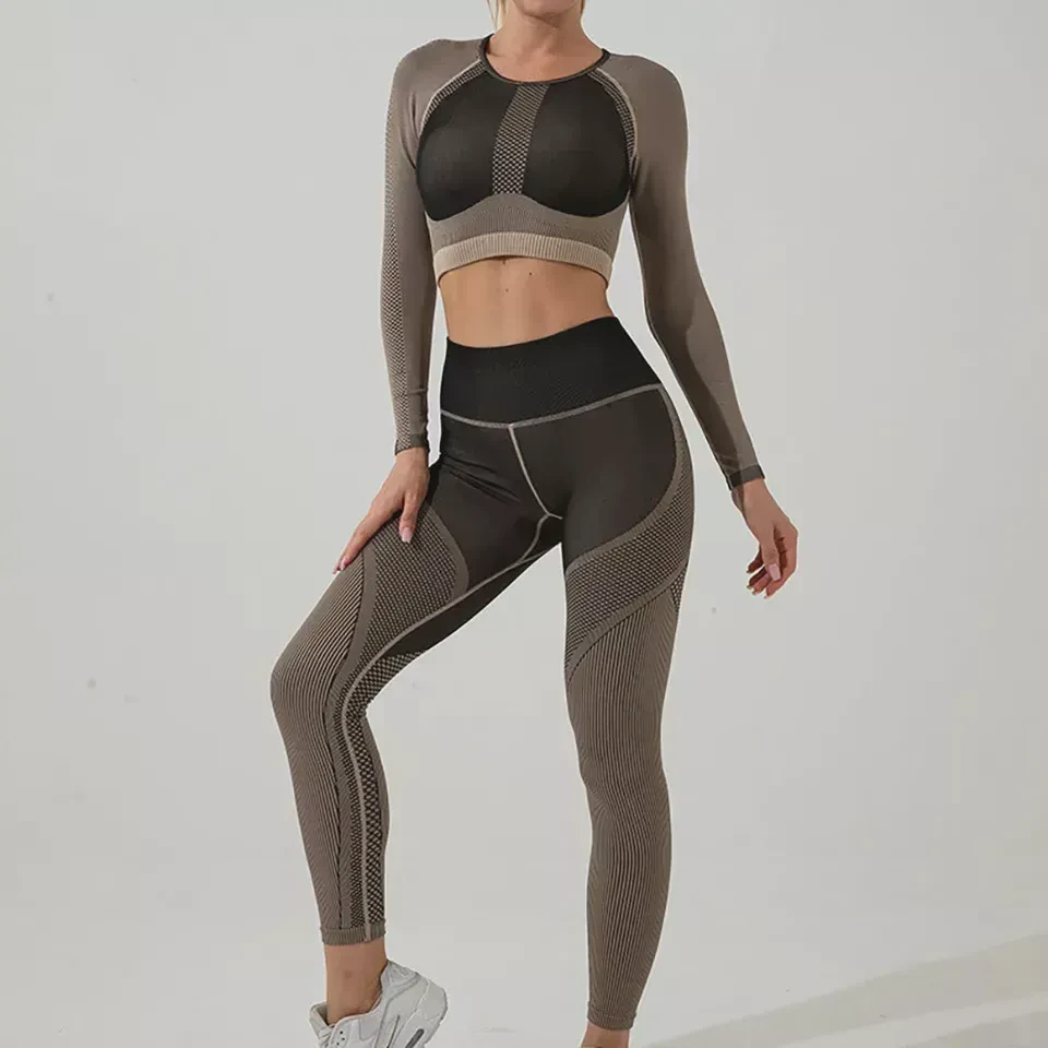 Women active yoga set featuring lightweight fabric, body hugging fit and lasting comfort for training, relaxation and daily wear