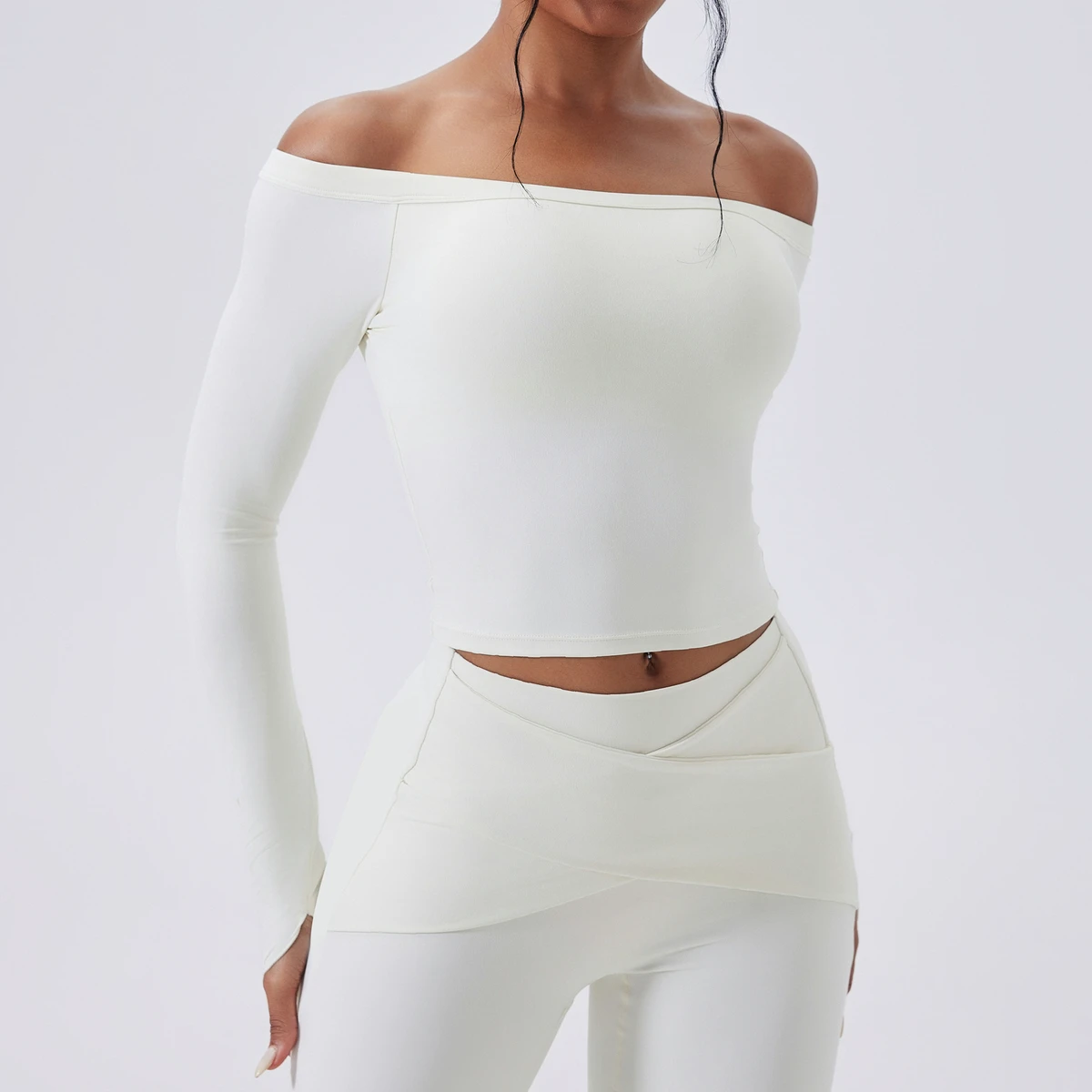 New Arrival Autumn Winter Soft Sexy Long Sleeve Breathable High Quality Stretchy Tight Women's Fitness Yoga Top with Front Logo