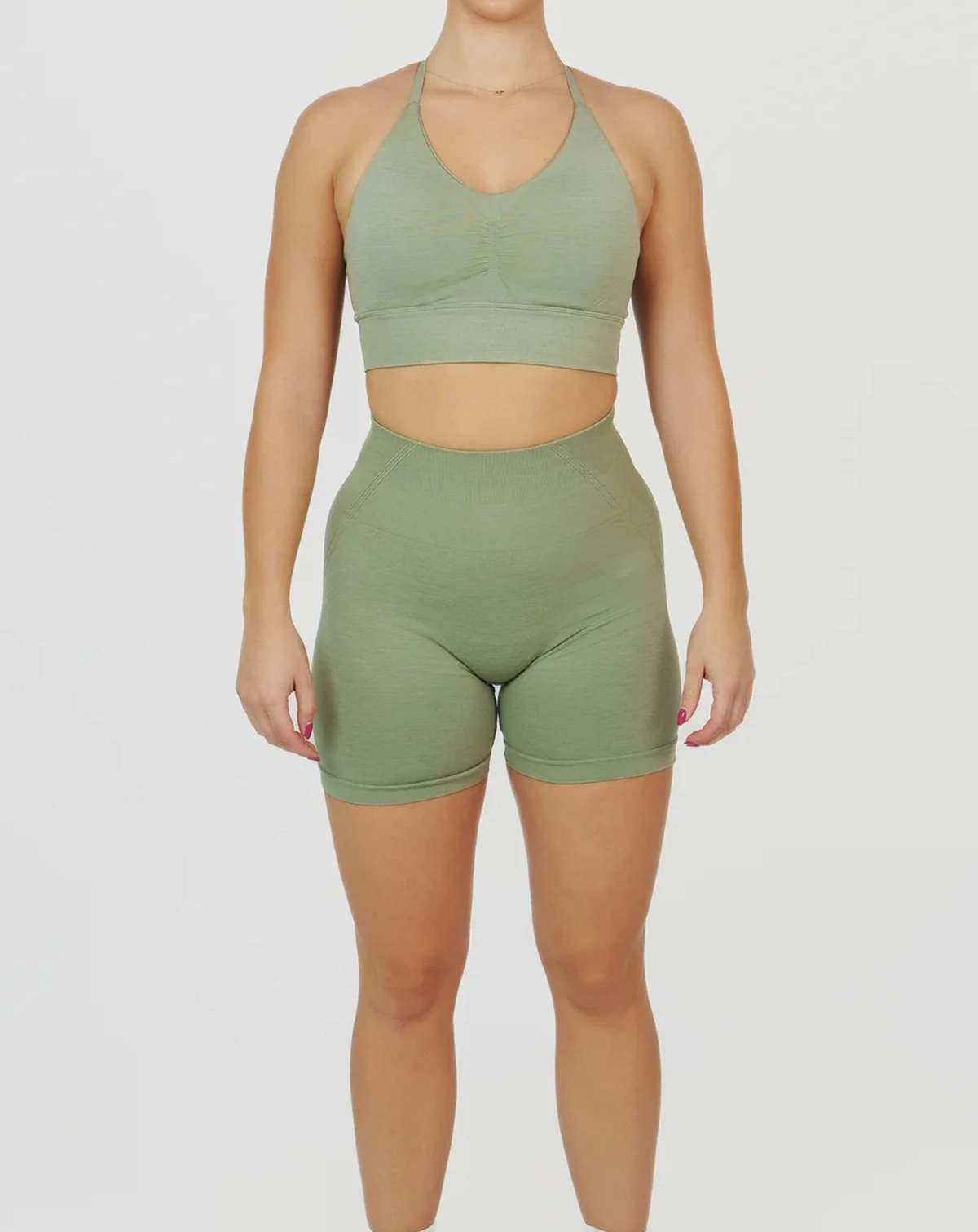 High Support Women's Seamless Fitness Yoga Set Breathable High Quality Solid Pattern Crisscross Bra Straps & Skinny Short