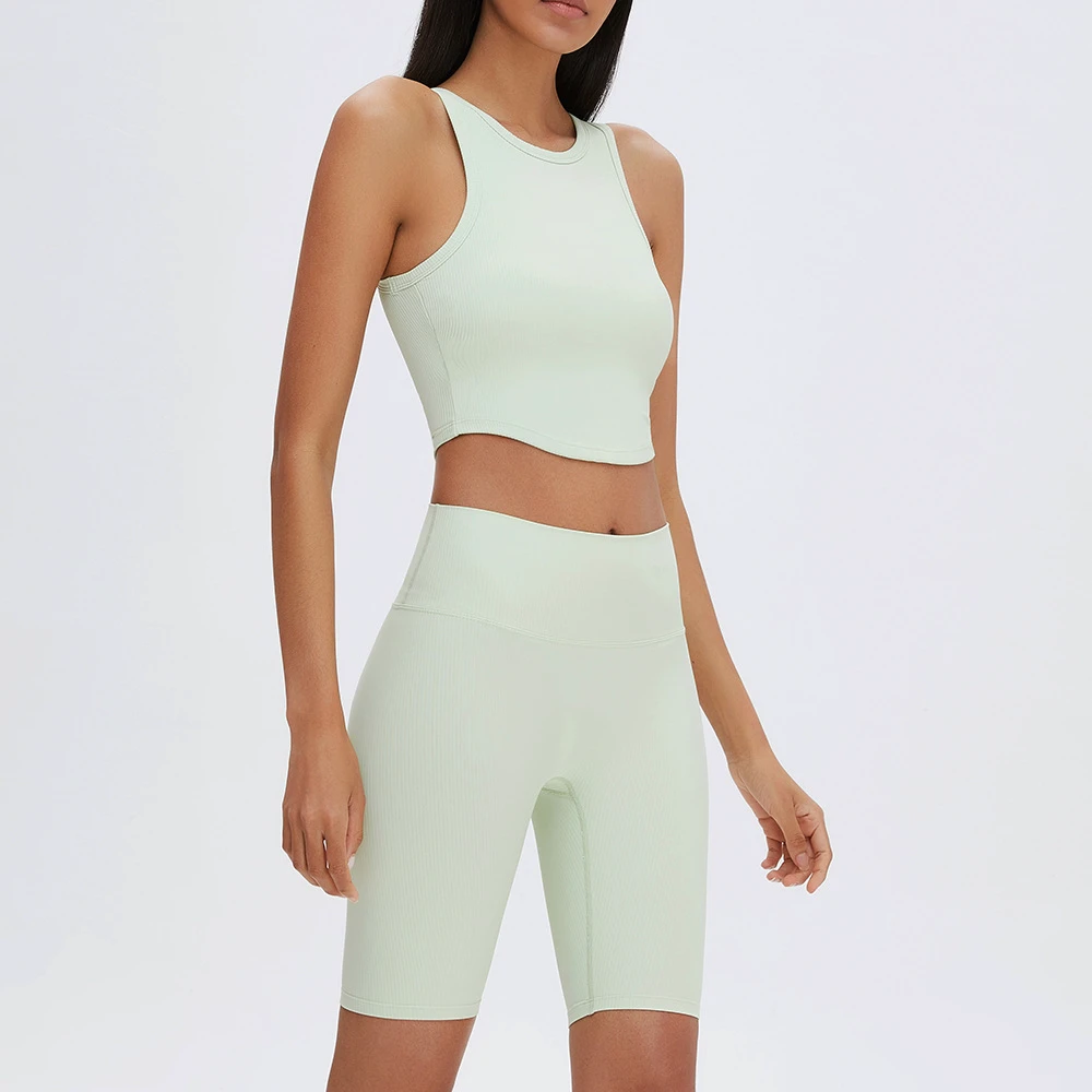 High Waist Sports Shorts & Breathable Yoga Top for Women Short Sports Vest with Nude Feeling & Chest Pad Gym Wear