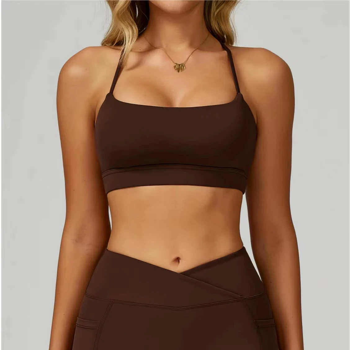 Pt Sports Plus Size Bra Luxury Square Neck Ladies Yoga Crop Top Gathered Shape Body Great Waistband Four Ways Stretched Fabric