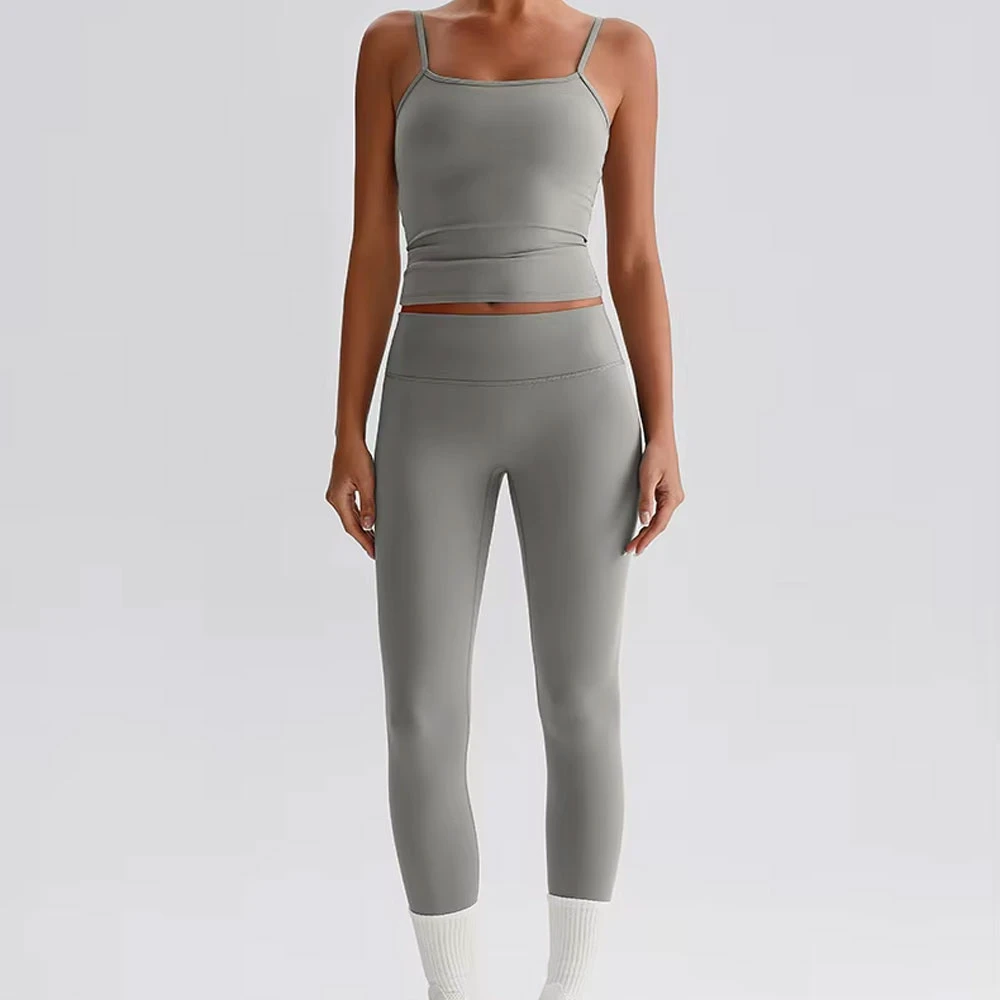 Hot Sale Women's New Style Yoga Set Durable Breathable Nylon & Spandex Material Solid Pattern for Adults Women Nylon Yoga