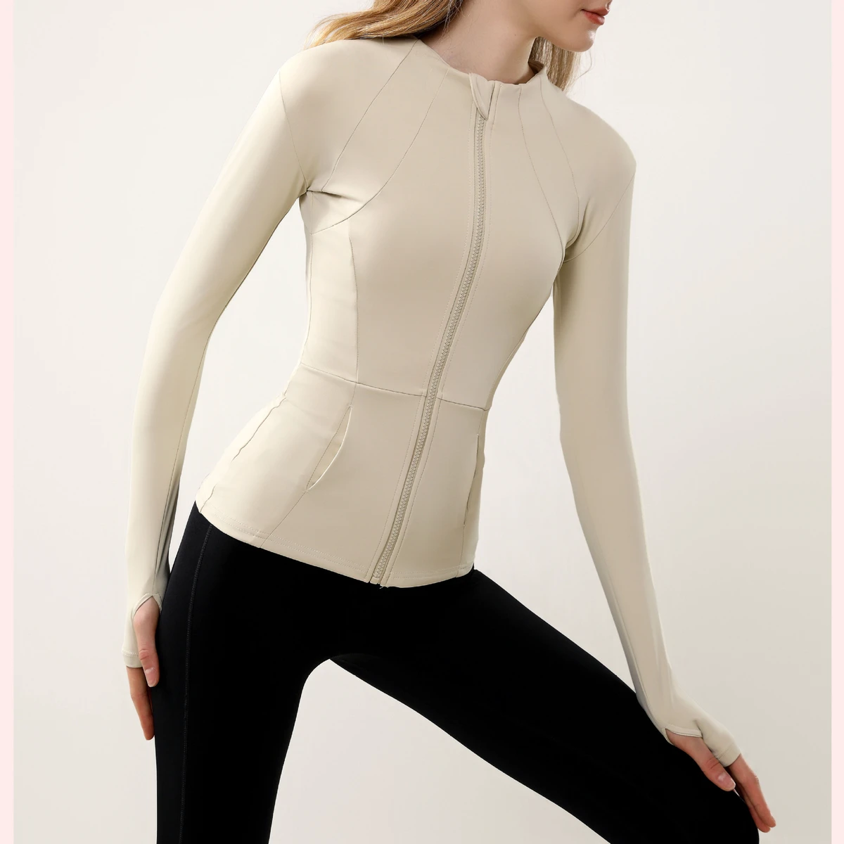 Women's Yoga Clothes Stand Collar Casual Slim-fit Spandex/Polyester Solid Long-sleeved Top Quick-drying Running Pilates