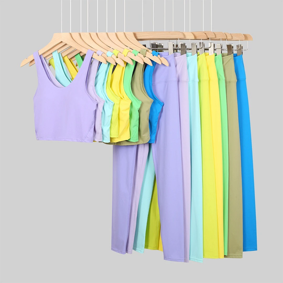 Wholesale Eco-Friendly Breathable Plus Size Yoga Set Soft Touch Activewear 2 Piece Seamless Workout Outfits For Women Fitness