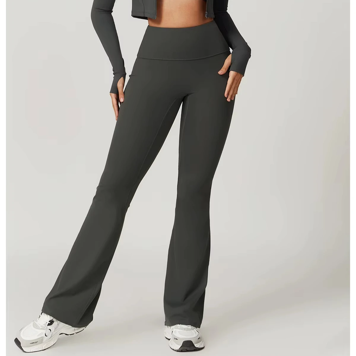 Modern Latest Custom-Made High-Performance Yoga Pants With Four-Way Stretch for Gym and Studio Workouts