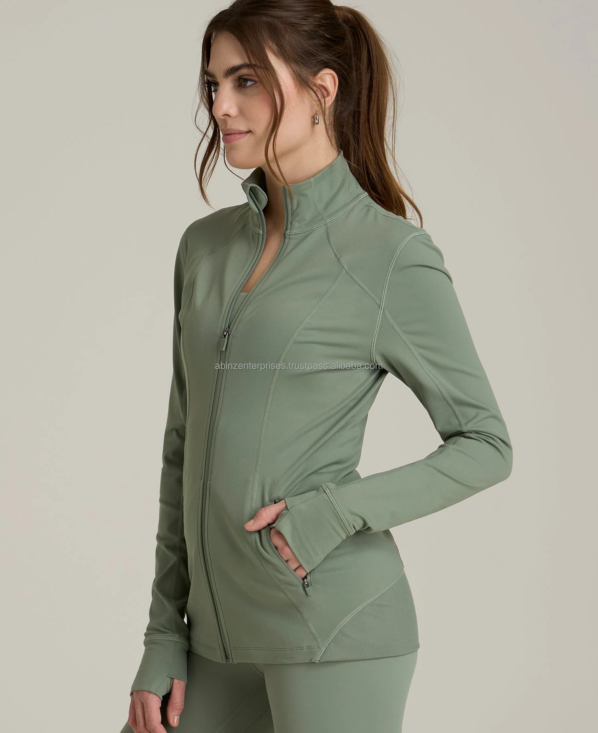 Women's Fitness Zipper Jacket Skinny Fit Stand Collar High Quality Gym Use Yoga Top Breathable Eco-Friendly Quick Dry 100%