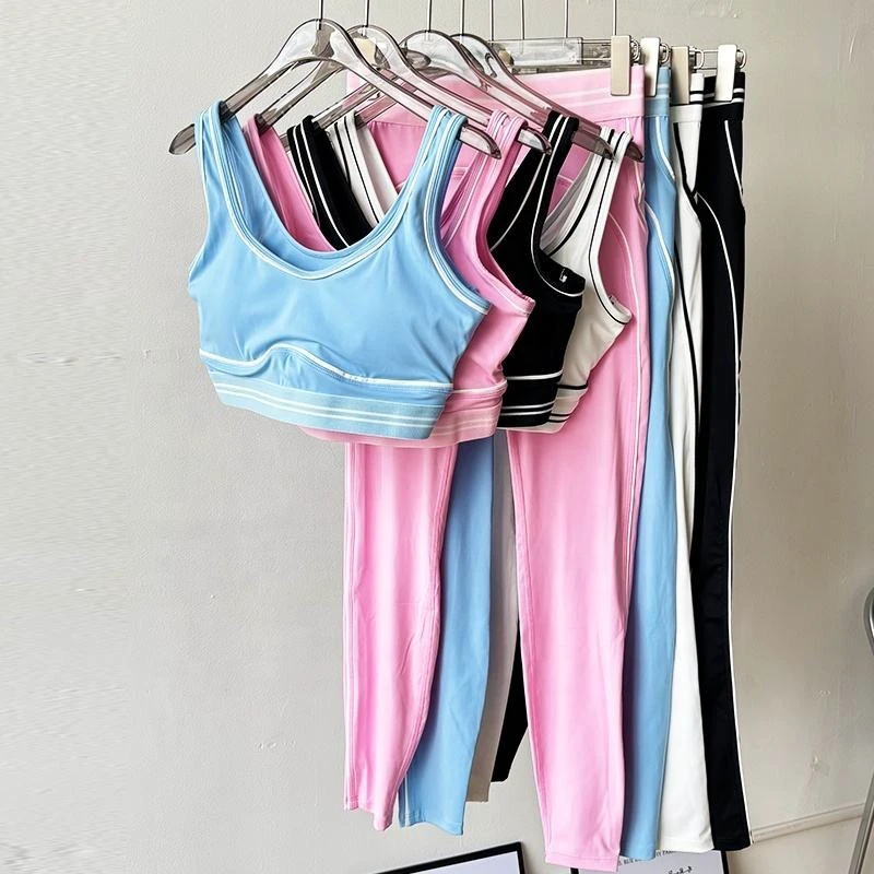 Women's Sports Fitness 2 Piece Yoga Set High Elasticity Breathable Bra and Leggings Comfortable Sports Clothing Women