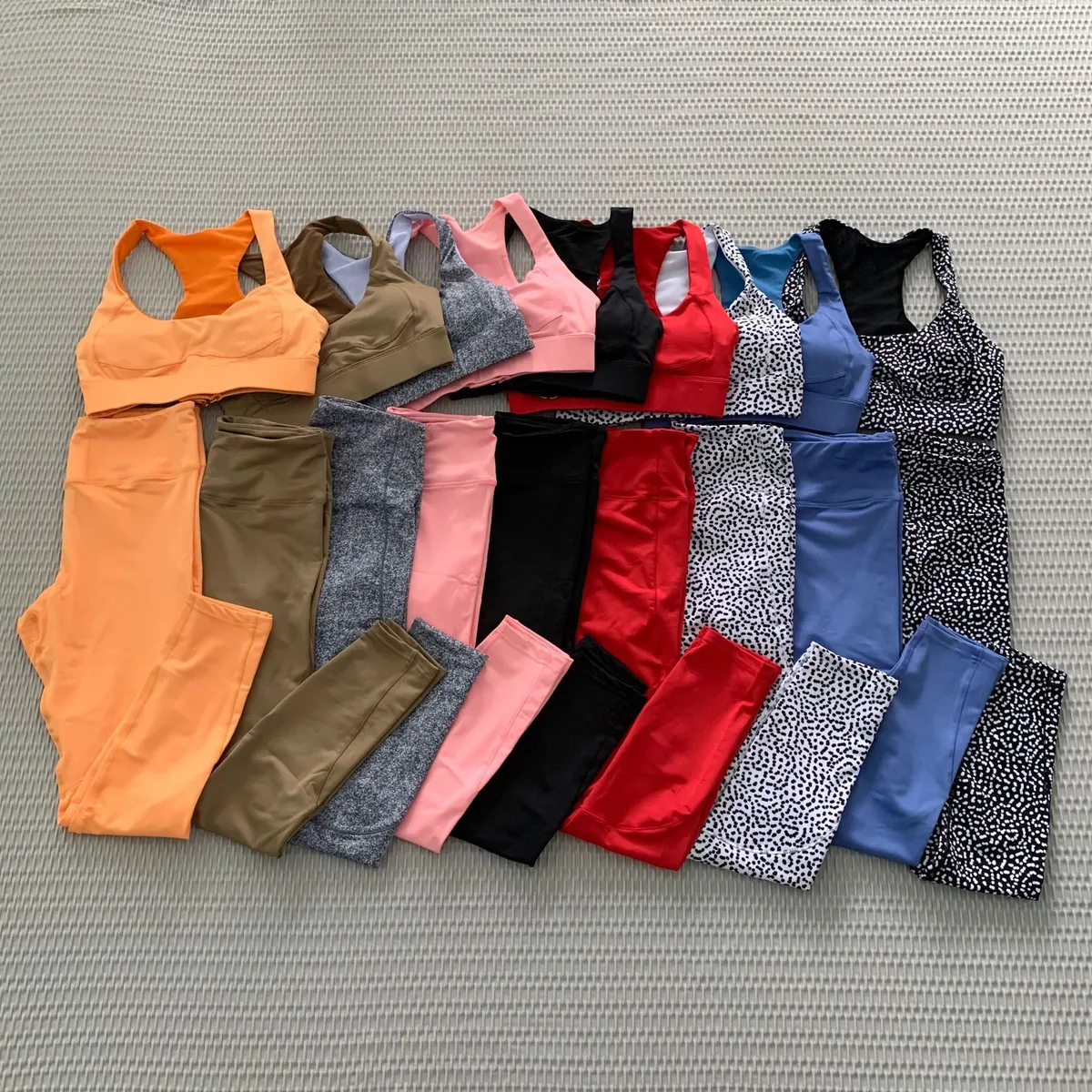 Solid Color Tight Women Hollow Back Shoulder Straps Breathable Stand Neckline Fitness Bra Top Mid Waist Yoga Leggings 2pc Gym