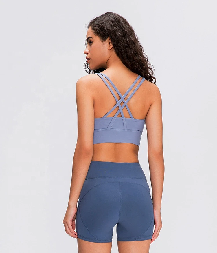 Using Yoga Tops of Moisture-wicking Fabrics Detachable Chest Pad Crossed Back Straps Backless Crop Sports Bra