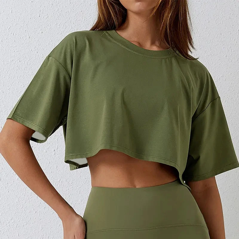 Basic Solid Color Breathable Ultra-Short Yoga Top with Crew Neck & Sexy Half Sleeve Polyester/Nylon Loose Fit