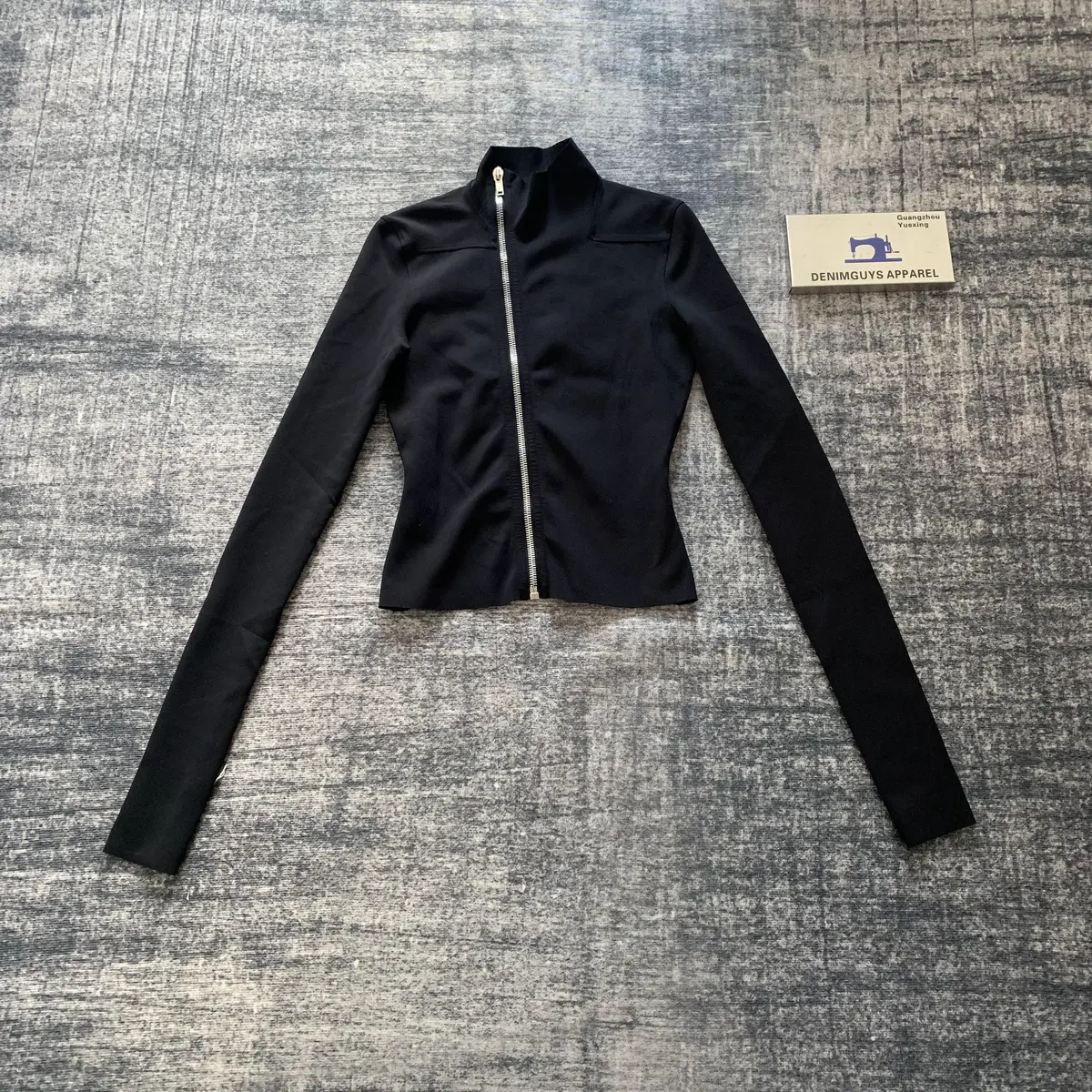 DENIMGUYS Custom Gym Women's Yoga Long Sleeve Top Sports Fitness Zipper Jacket for Women