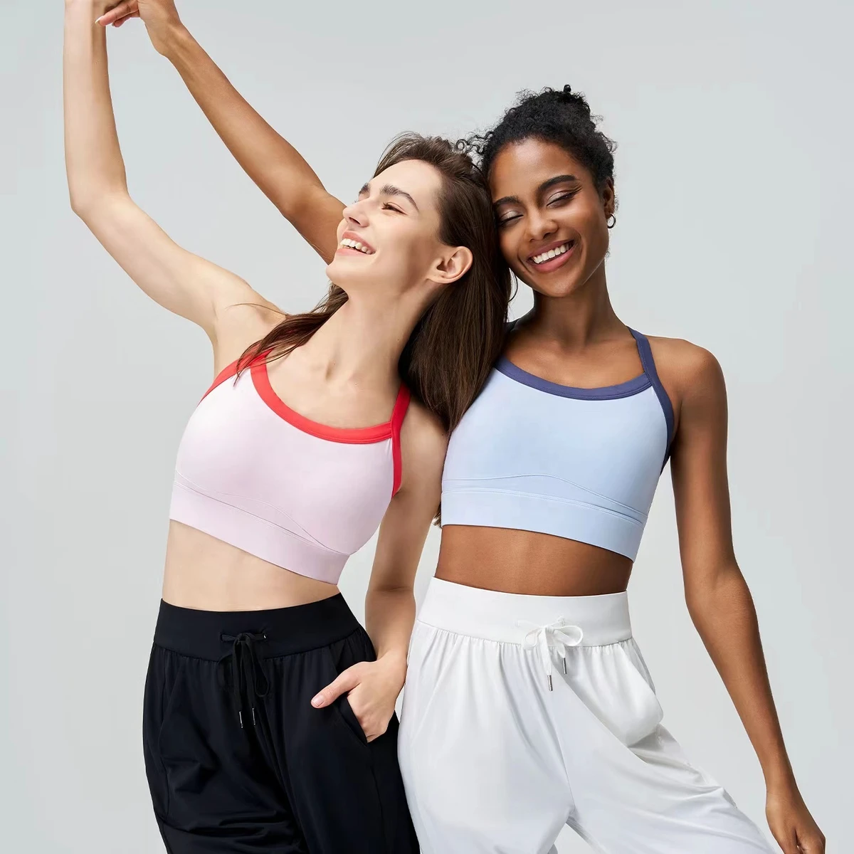 New 2024 Girls Yoga Bra Gym Fitness Compression Soft Running High Impact Workout Sports Bra Custom Logo Wholesale