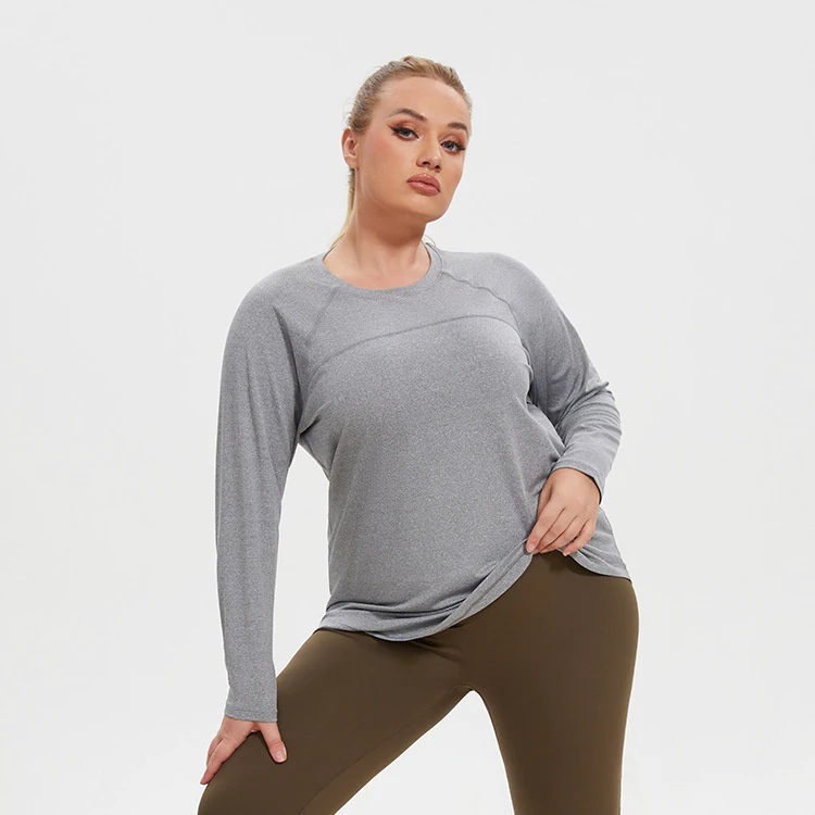 Women's Plus Size Sports Fitness Top Moisture-Wicking Long Sleeve Yoga Top with New Mesh Patchwork Curved Hem Breathable Design