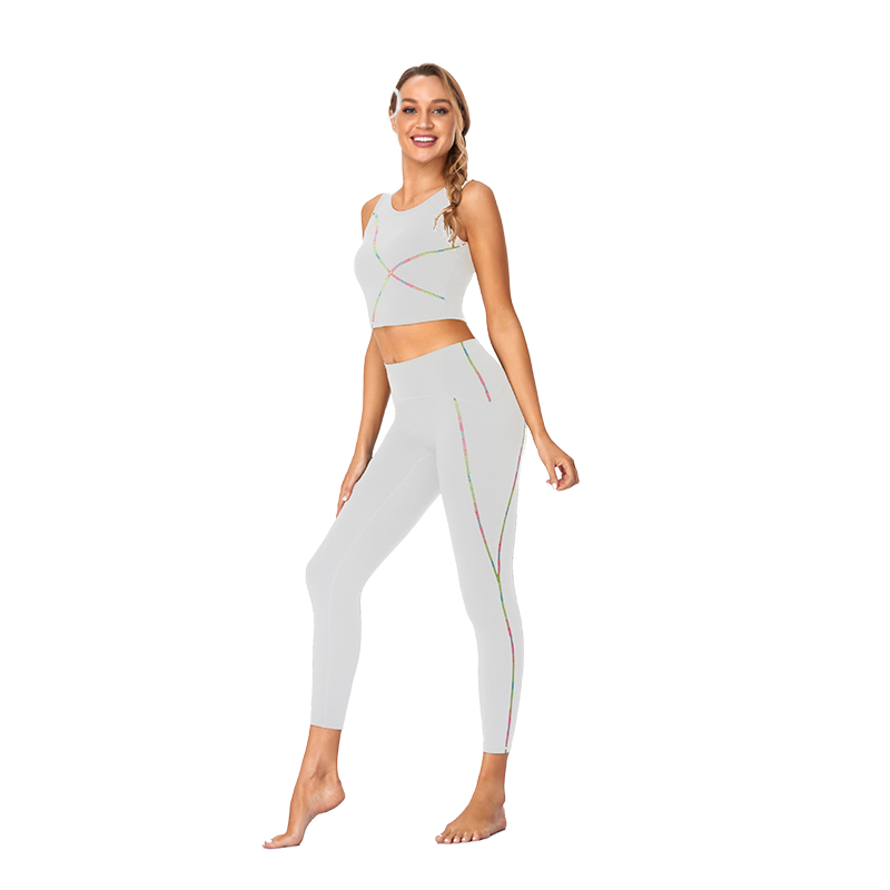 Wholesale 2-Piece Solid Eco-Friendly Yoga Set for Women High-Waisted Workout Bra Spandex/Nylon Mesh Leggings Elastic Waist