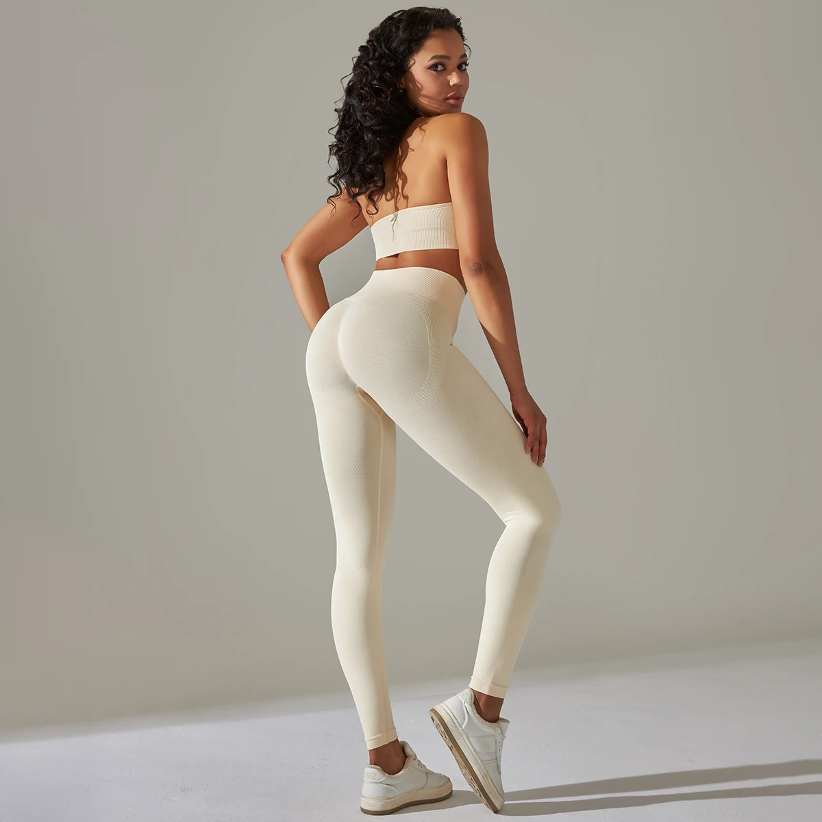 2023 New Arrival Hot Sale Women Sports Suits Exercise Yoga Sets Tracksuit Yoga Leggings Sets Outfits Sports Bra