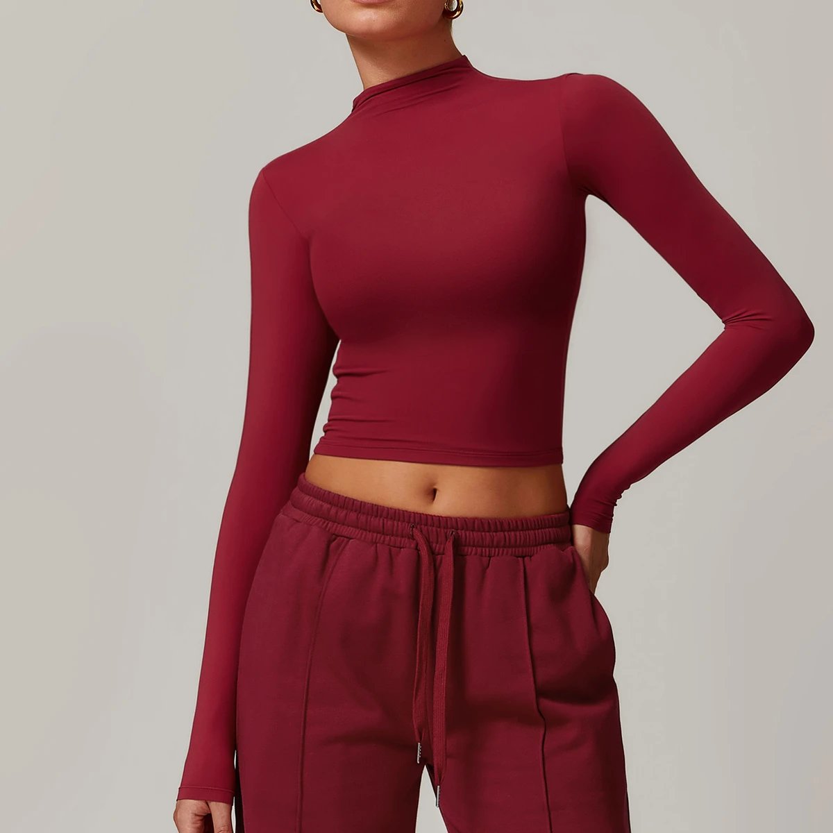 2025 New Women's Yoga Long Sleeve Gym Sports Top Quick Dry Tight Long Sleeve High Neck Low Waist Top Yoga Suit Custom logo