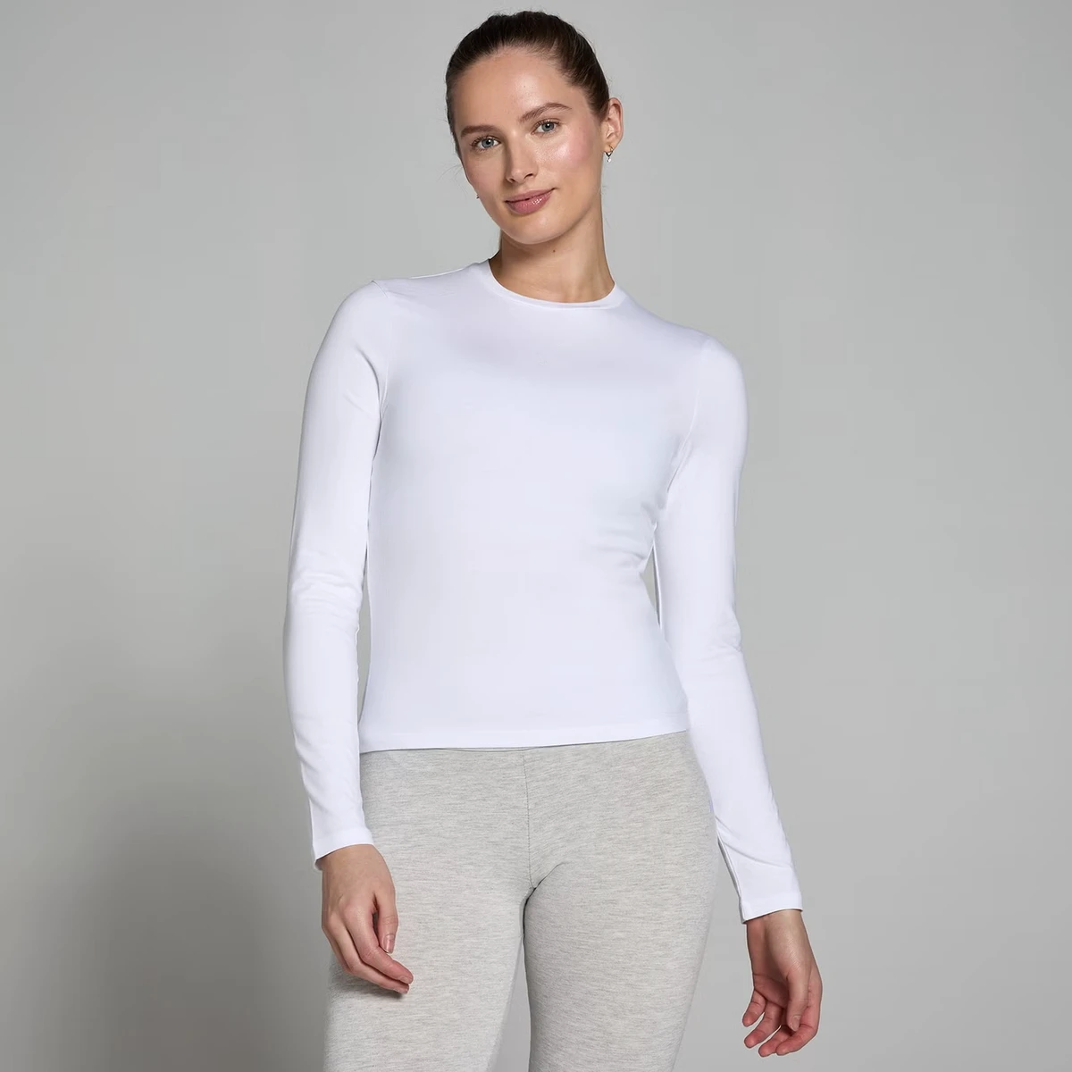 Women's Long Sleeve Gym Top Slim Fit White Quick Dry Performance Workout Fitness T-shirt Training Activewear Wholesale Shirt