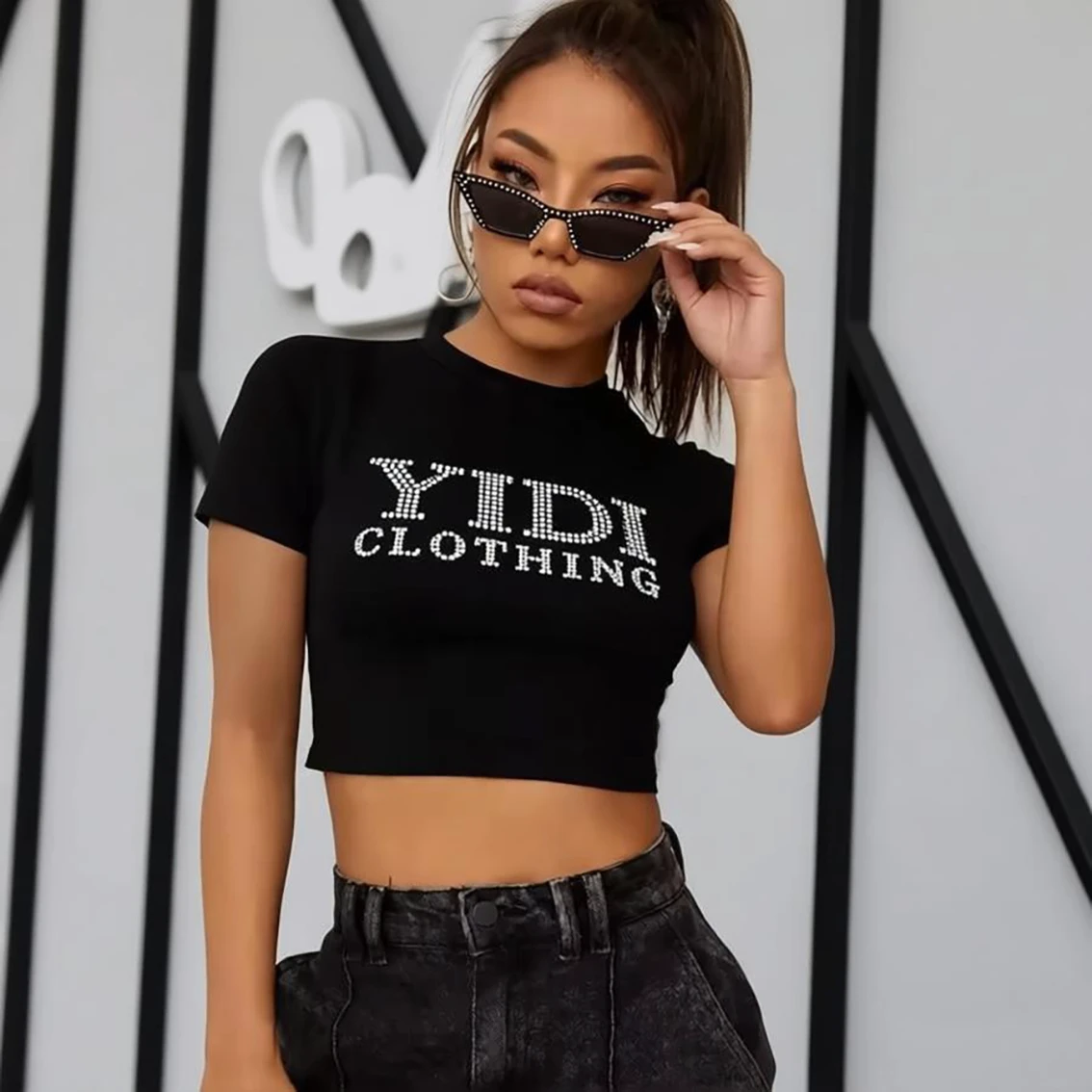 Custom Baby Girl Rhinestones T Shirt Custom Womens Streetwear Round Neck Crop Tops Cropped Tee Sports Workout Crop Top For Women