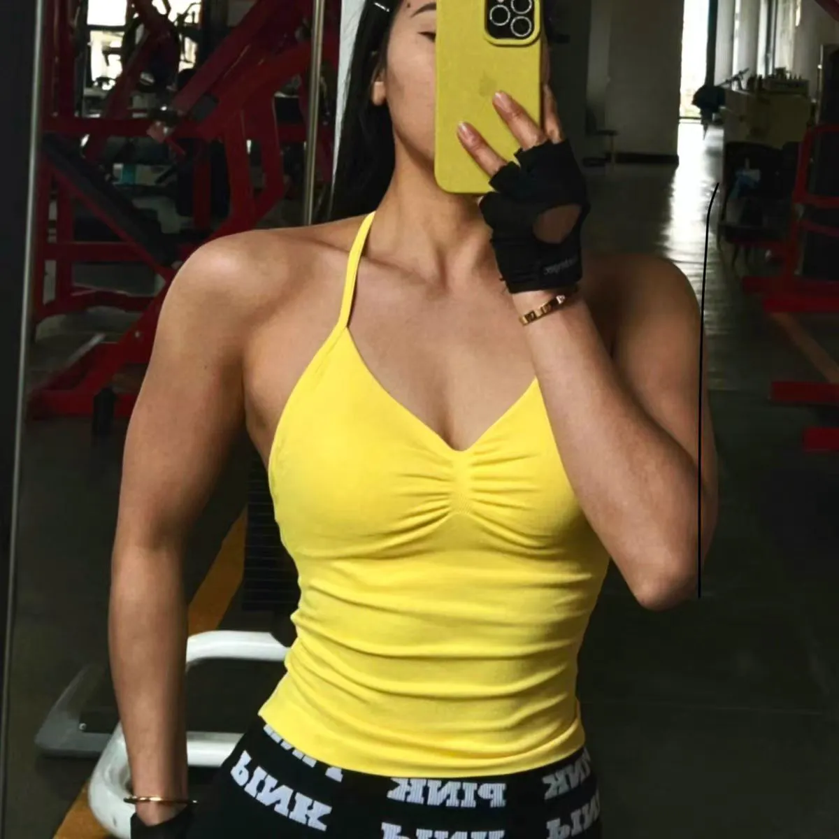 Sexy V Neck Gym Tank Top Women Seamless Sports Top Vests Sleeveless Running Tank Top Slim Fit Yoga Wear Pad Workout Vest
