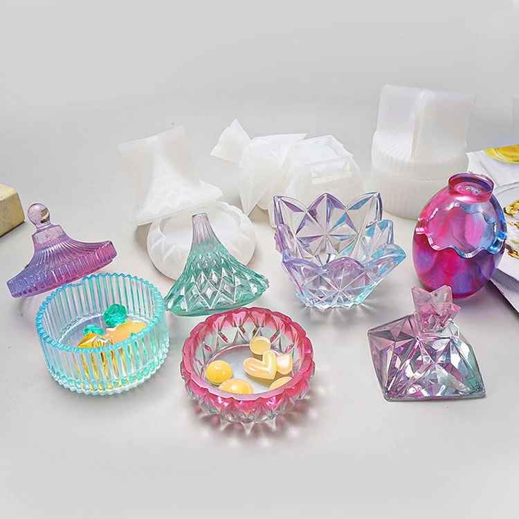 Early Riser DIY Crystal Epoxy Storage Box Silicone Mold Striped Pyramid Desktop Resin Ornament for Cake Tools