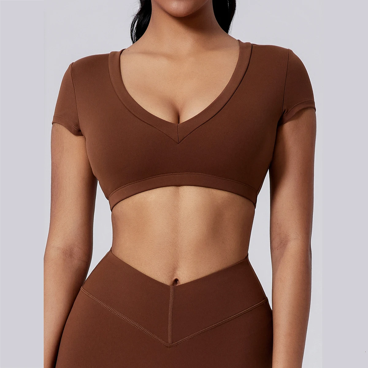 Fashion Custom V Neck Beauty Back Shockproof Short Sleeves T Shirt with Bra Yoga Fitness Outdoor Women Sports Gym T Shirt