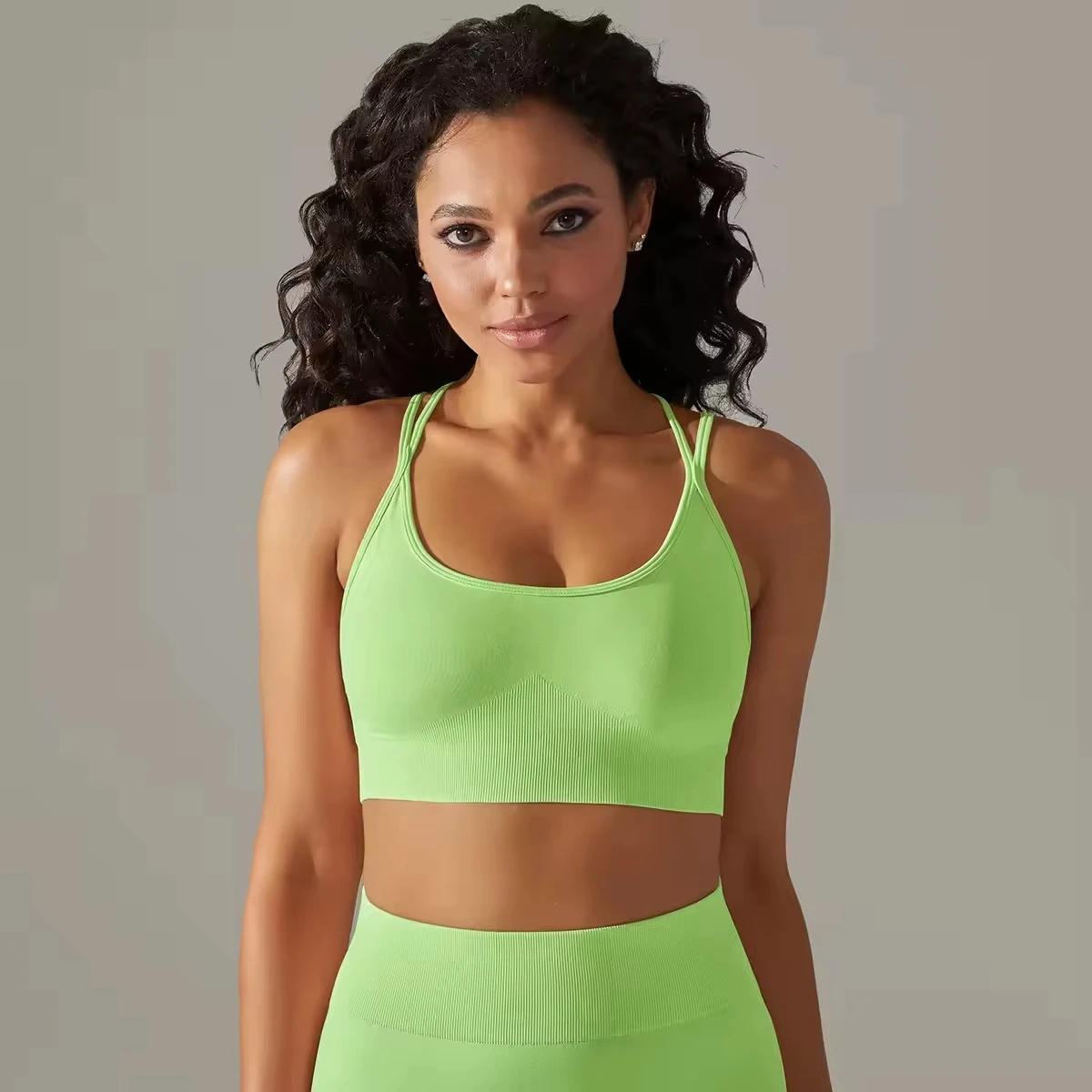 Fashion Sportswear Plus Size Women Yoga Set Custom Front Quick Dry Breathable Lightweight Spandex/Nylon Solid High Quality