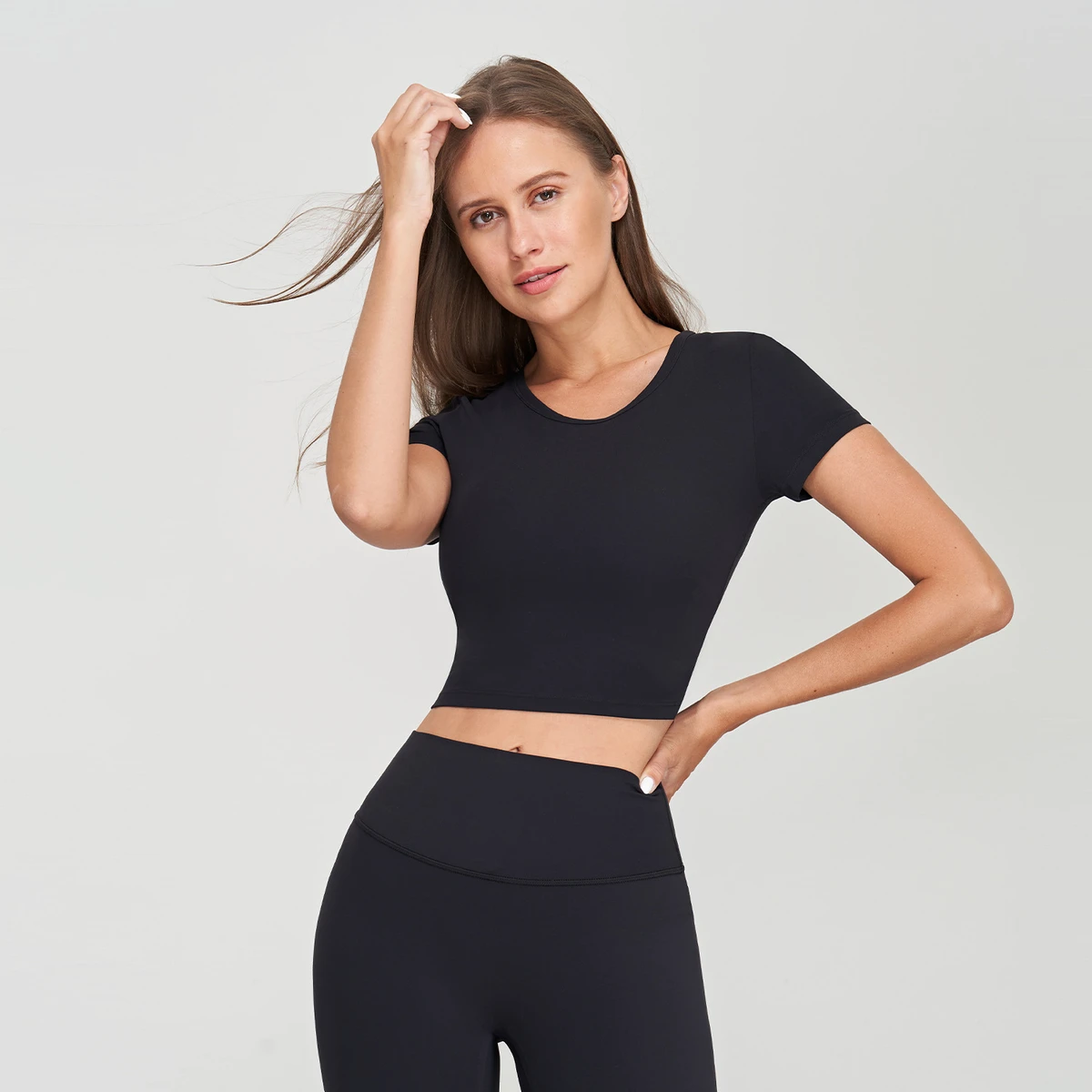 Women's High Elasticity Slim Fit Crop Top T-Shirt Breathable Nude Solid Gym Yoga Top Fashionable Outdoor Sports Wear Customized