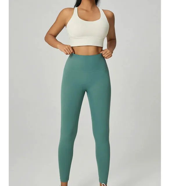 Women's Sportswear Yoga Set Solid Pattern Breathable Plus Size Elastic Waist Spandex/Nylon Four-Way Stretch 2-Piece Set Pakistan