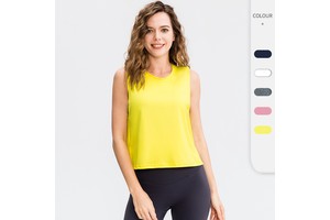 Willow Grid Norway: Longline Sports Bra Built on Polyester/Spandex Tricot Knit