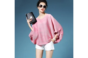 Hot Selling European and American Women's Summer Fashion Bat Sleeve Large Size Slim Short Women's Top Short Sleeve T-shirt