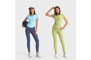 Hot Selling Women Ribbed V Neck Activewear Short Sleeve Shirts Wrinkle Slim Fit Gym Wear Yoga Wear Short T-shirts With Chest Pad