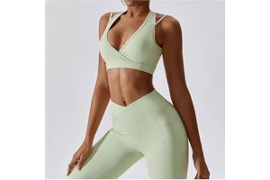 Seamless Yoga Sports Bra for Women Stretchy Buttery Soft Workout Top with Breathable Reversible Print Design