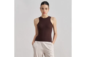 Women's Breathable Sports Vest with Chest Pads Autumn Ribbed Round Neck All-Match Slim Fit Sleeveless Pilates Top Yoga Clothes