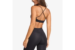 High Quality Women Activewear Quick Dry Breathable Manufacture Yoga Top Soft Shockproof Crisscross Straps Gym Sports Bra